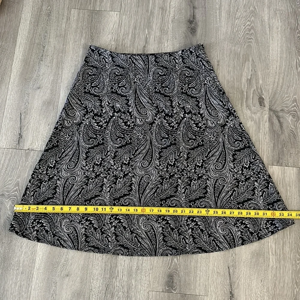 Women’s Paisley Print Black White Work High Waisted Midi Skirt Size 10